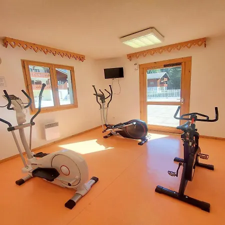 Lumineux Avec Piscines, Terrasse Et Parking A - Fr-1-624-125 *